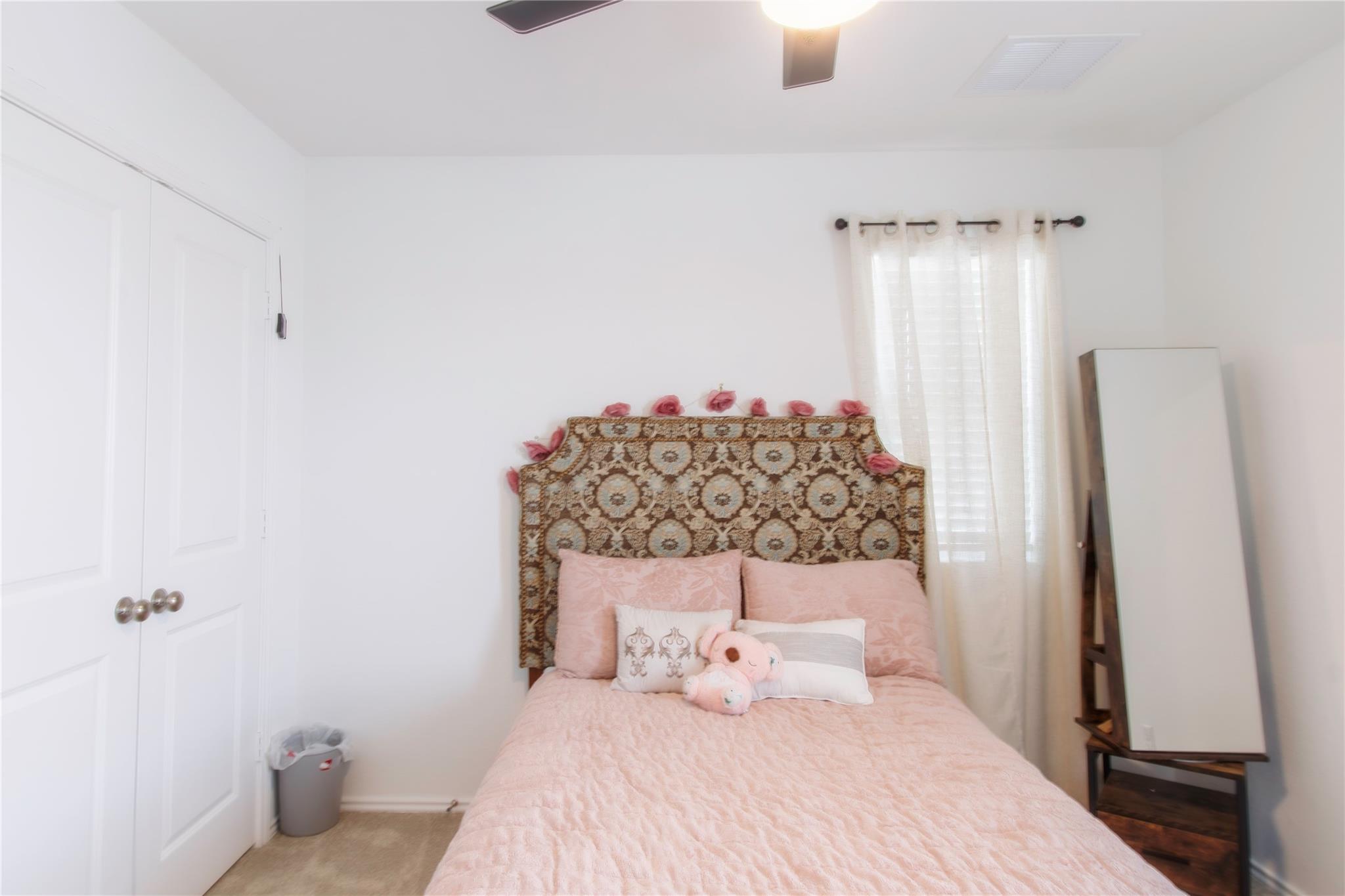 1404 E Aquilla Dr, Leander, TX 78641