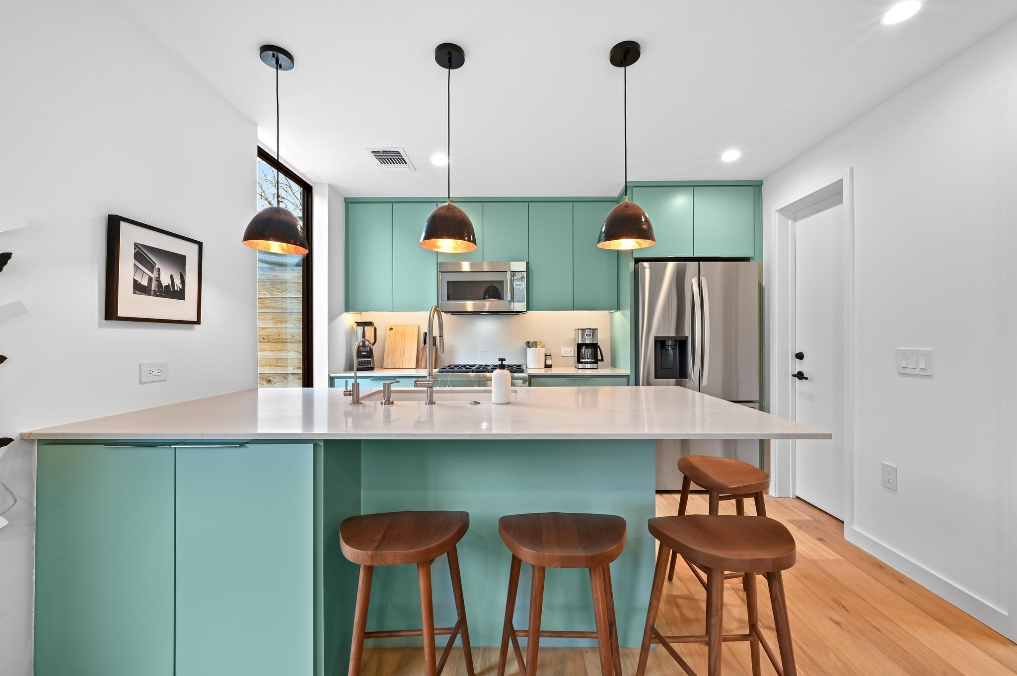 1709 Willow St # 2, Austin, TX 78702