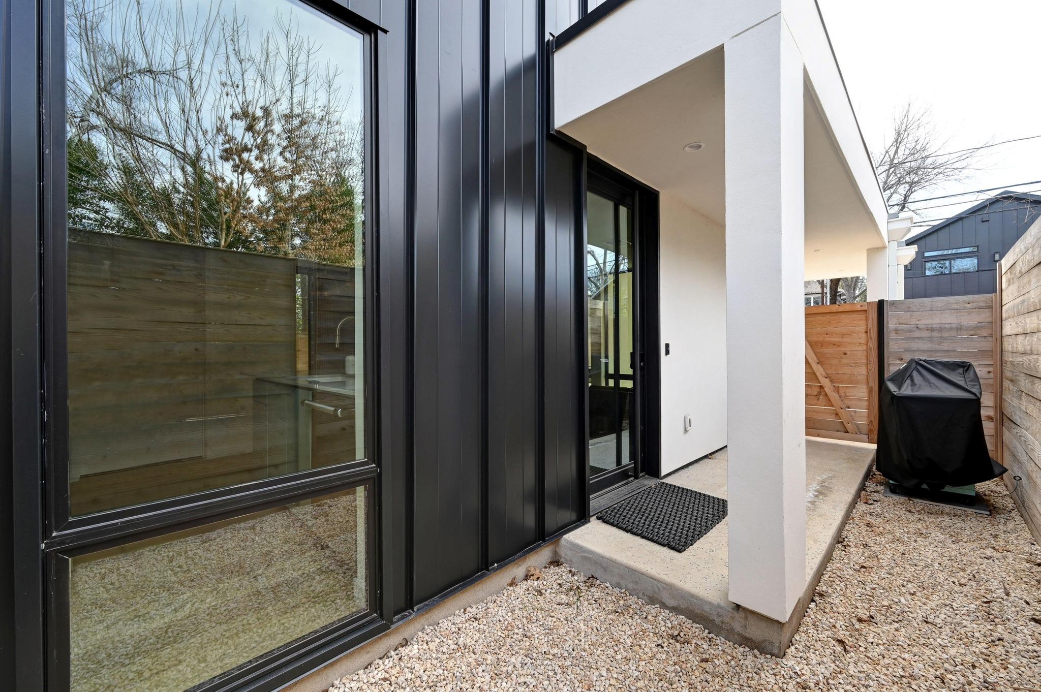 1709 Willow St # 2, Austin, TX 78702