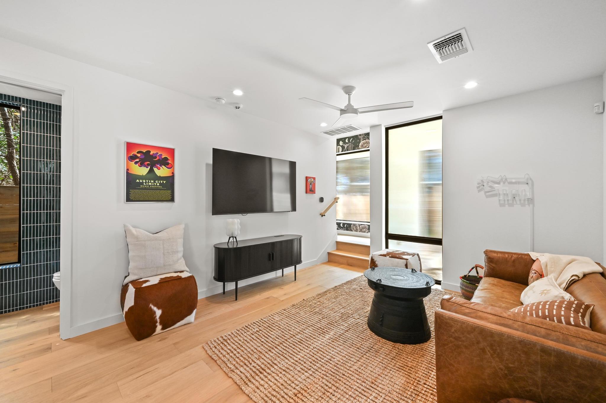 1709 Willow St # 2, Austin, TX 78702