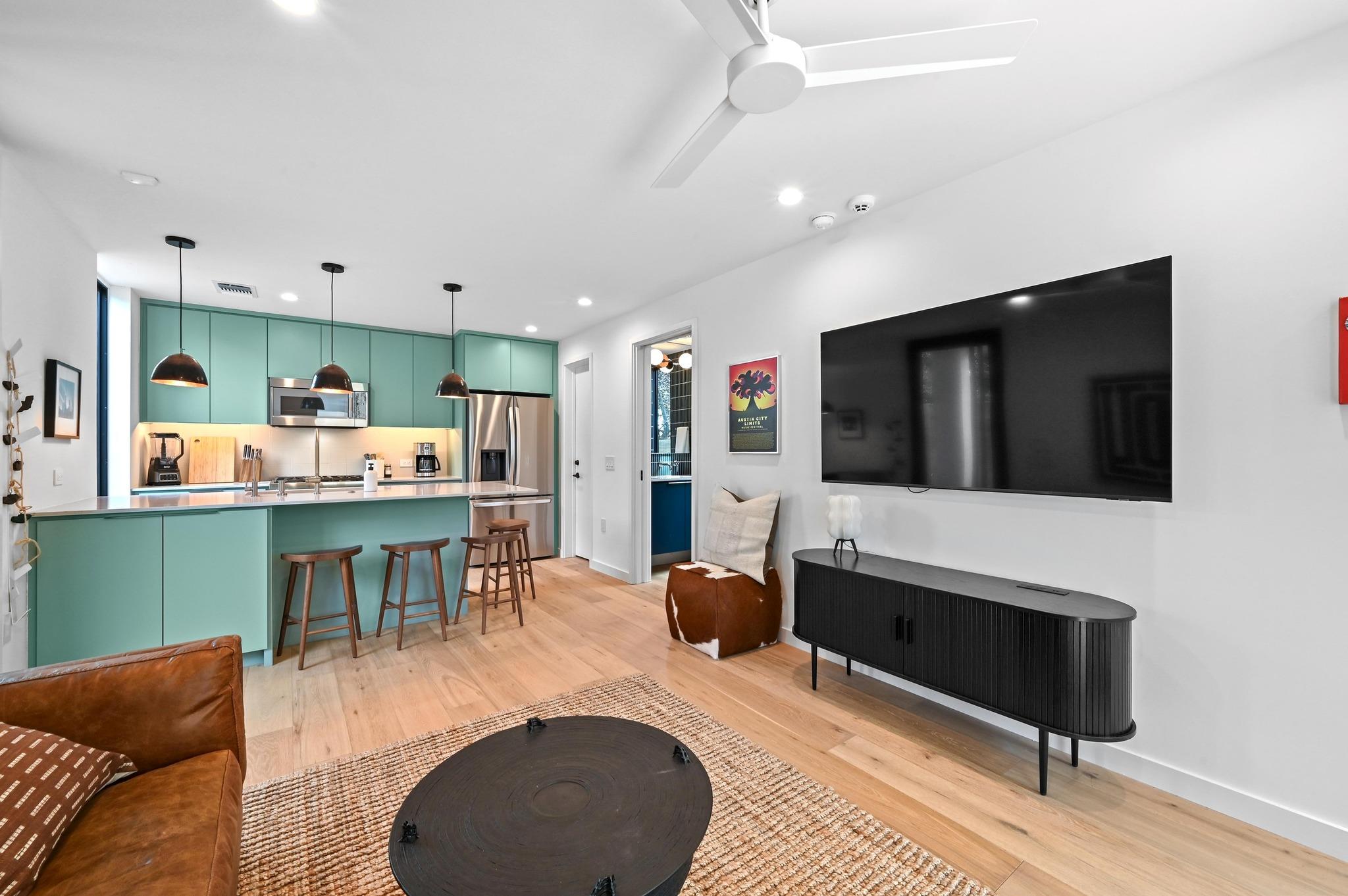 1709 Willow St # 2, Austin, TX 78702