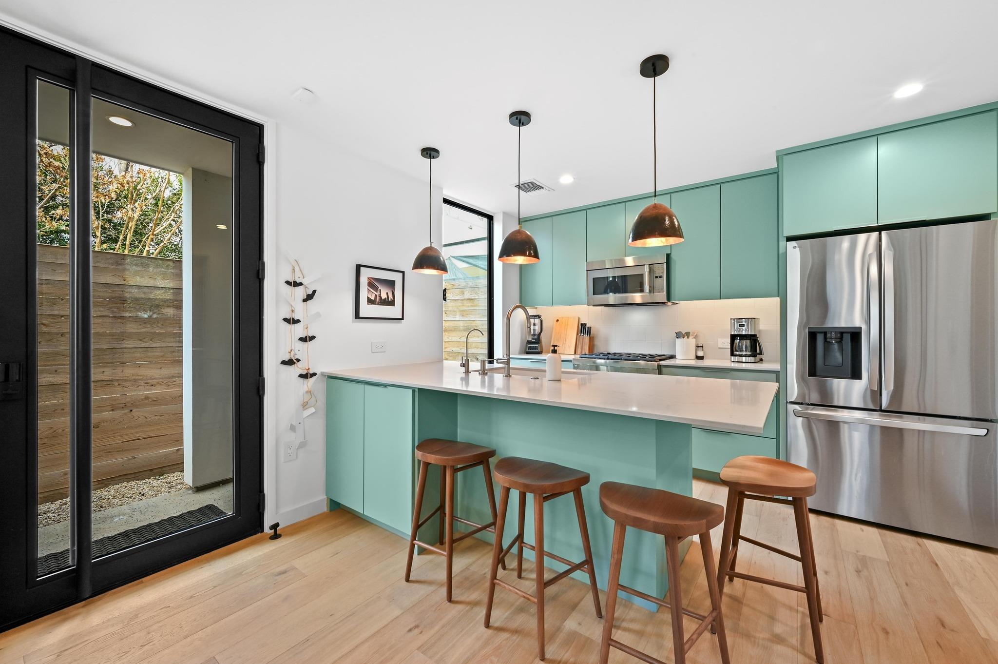 1709 Willow St # 2, Austin, TX 78702