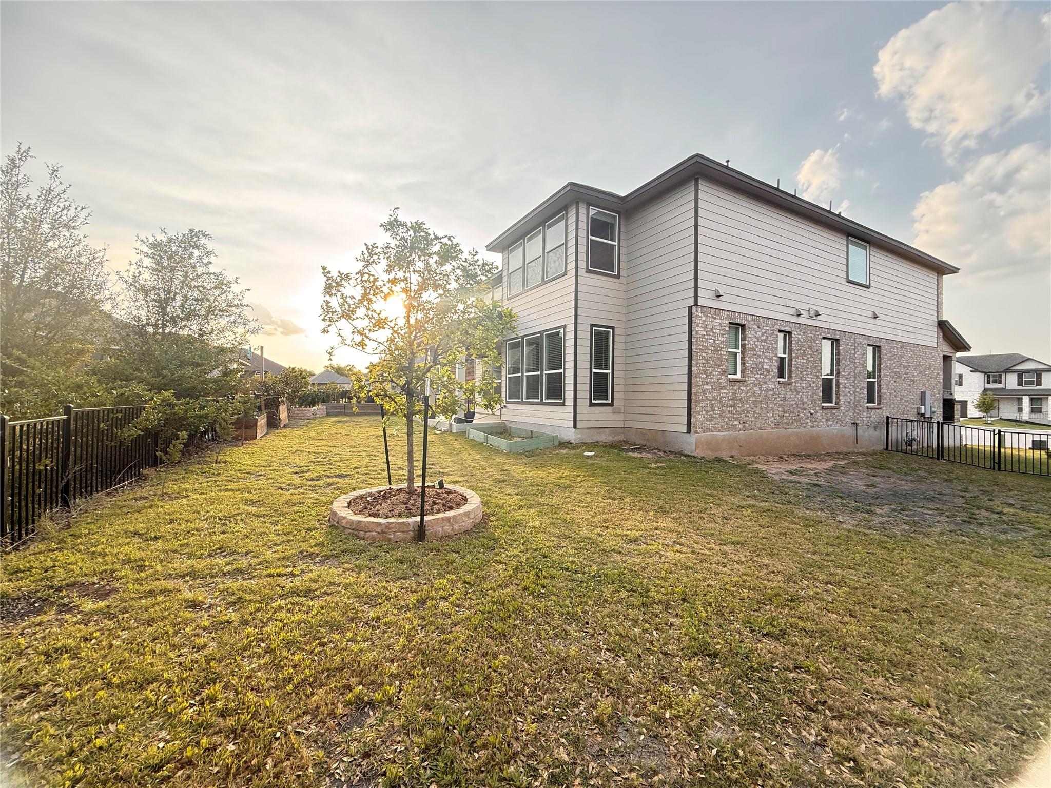 116 Kyndals Meadow Cv, Georgetown, TX 78628