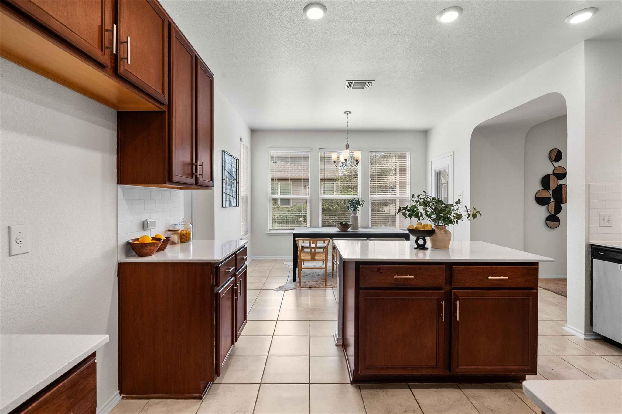 116 Kyndals Meadow Cv, Georgetown, TX 78628