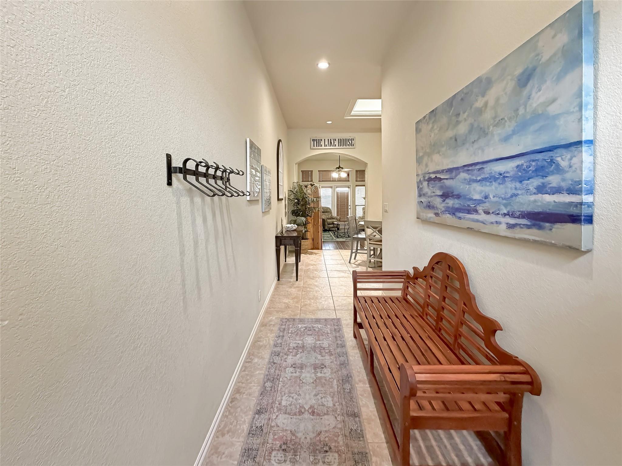 952 Parkview Dr, Canyon Lake, TX 78133