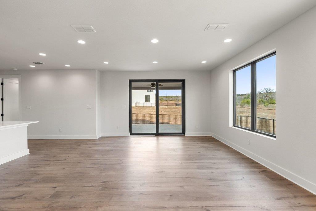 711 N Paleface Ranch Rd # 9, Spicewood, TX 78669