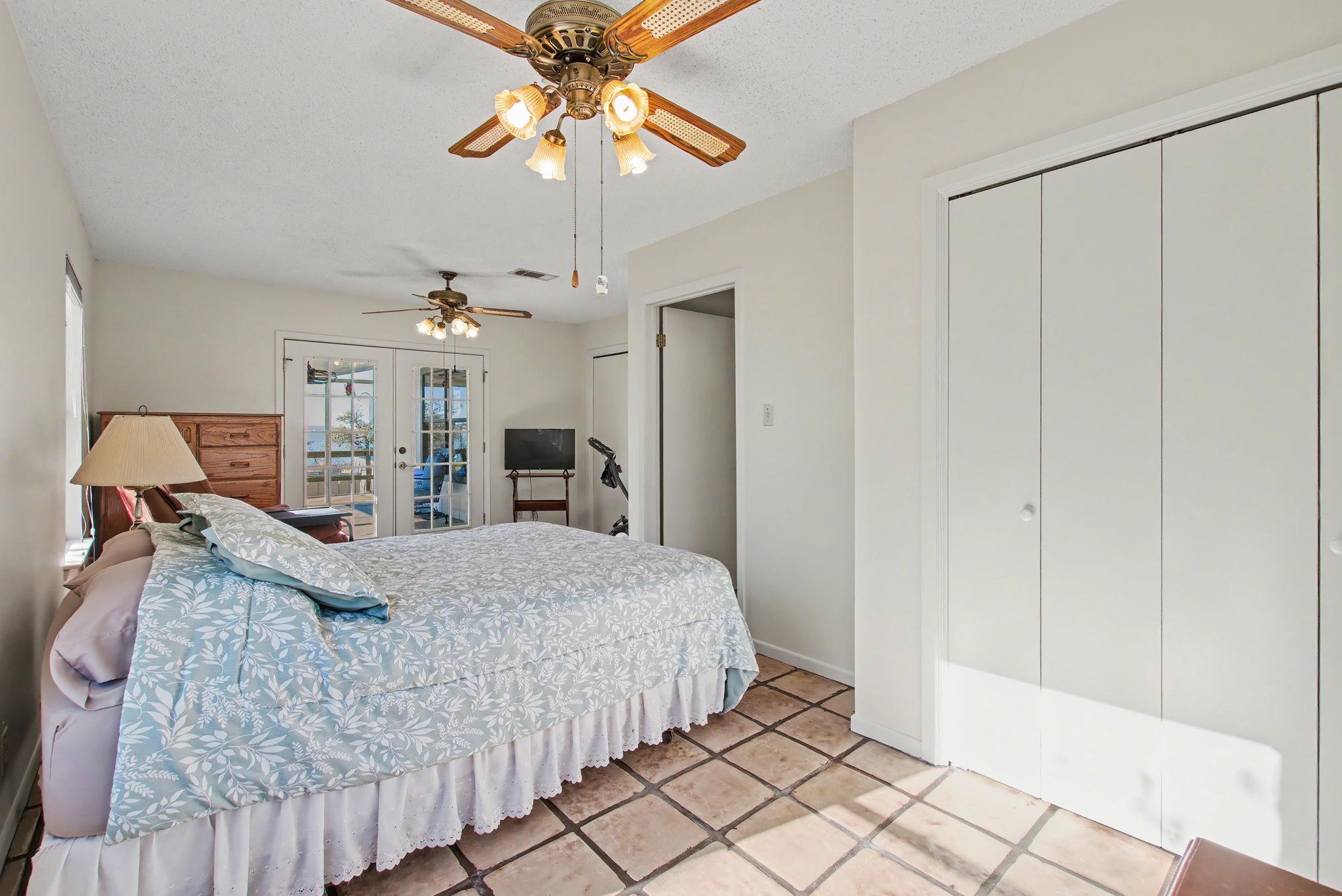 501 Bumpy Ridge Dr, Burnet, TX 78611