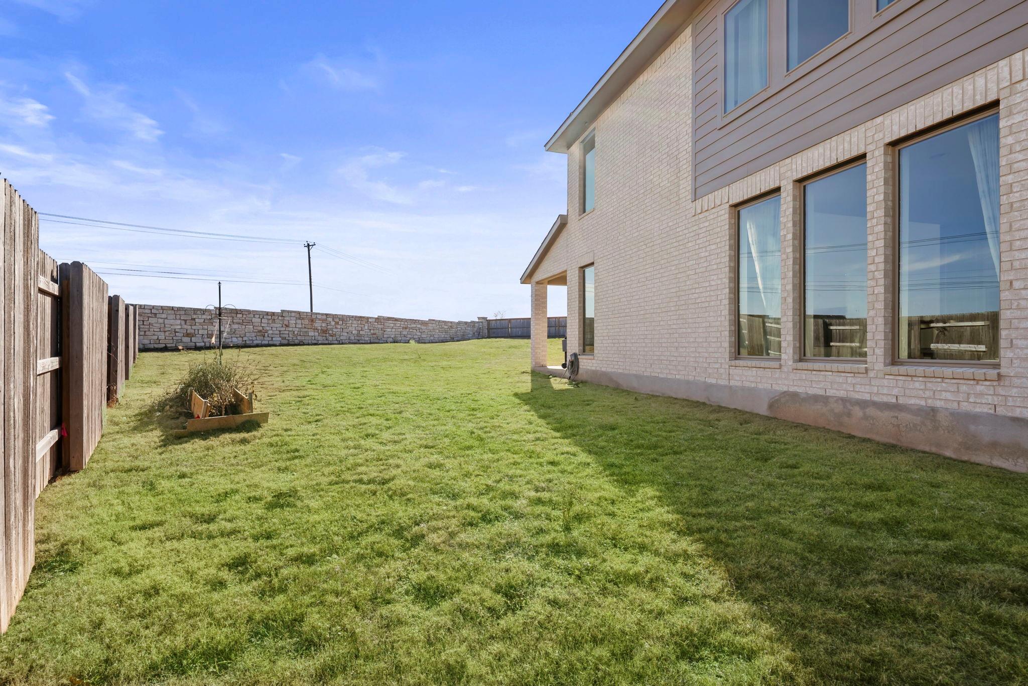 200 Marvins Bnd, Georgetown, TX 78628