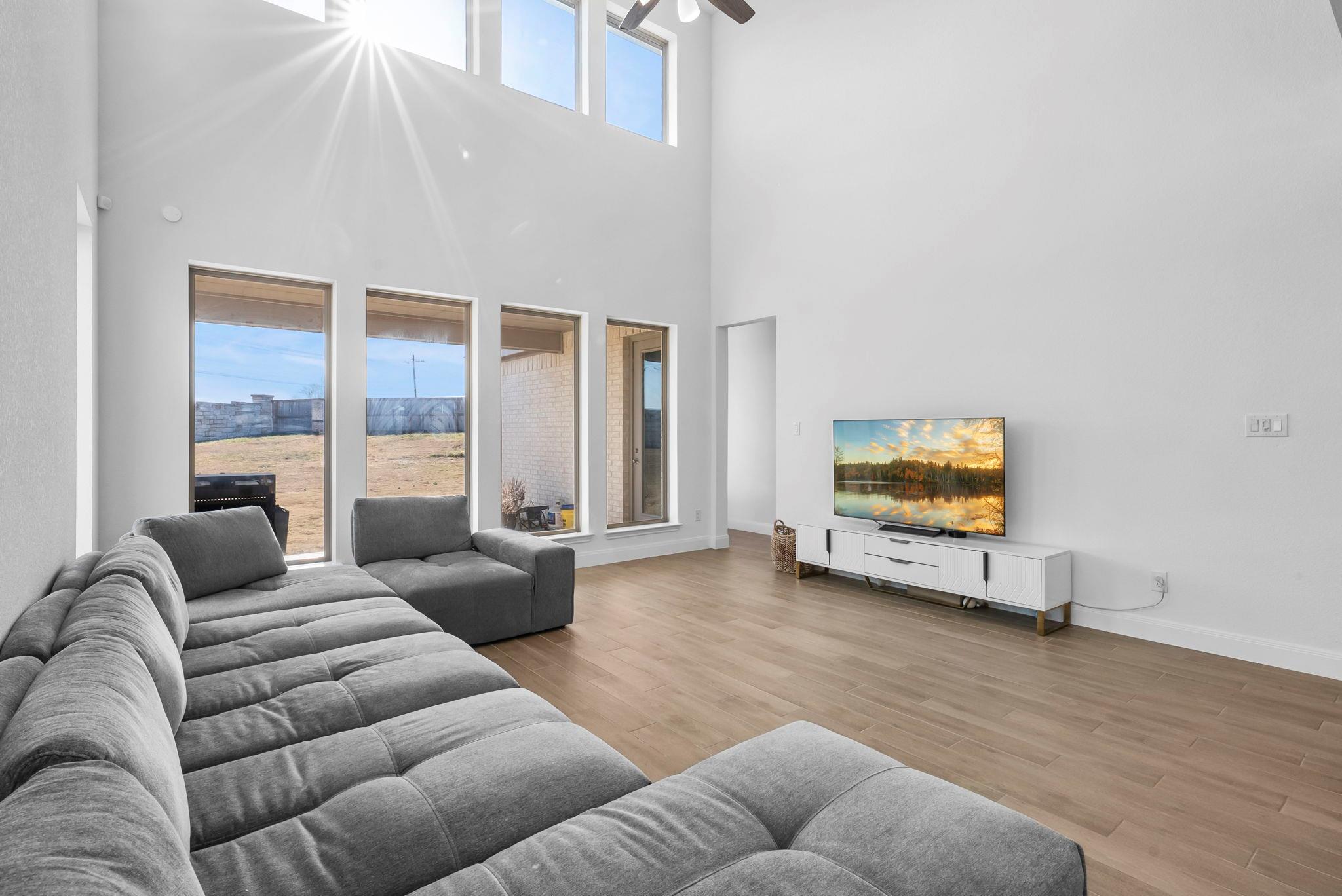 200 Marvins Bnd, Georgetown, TX 78628