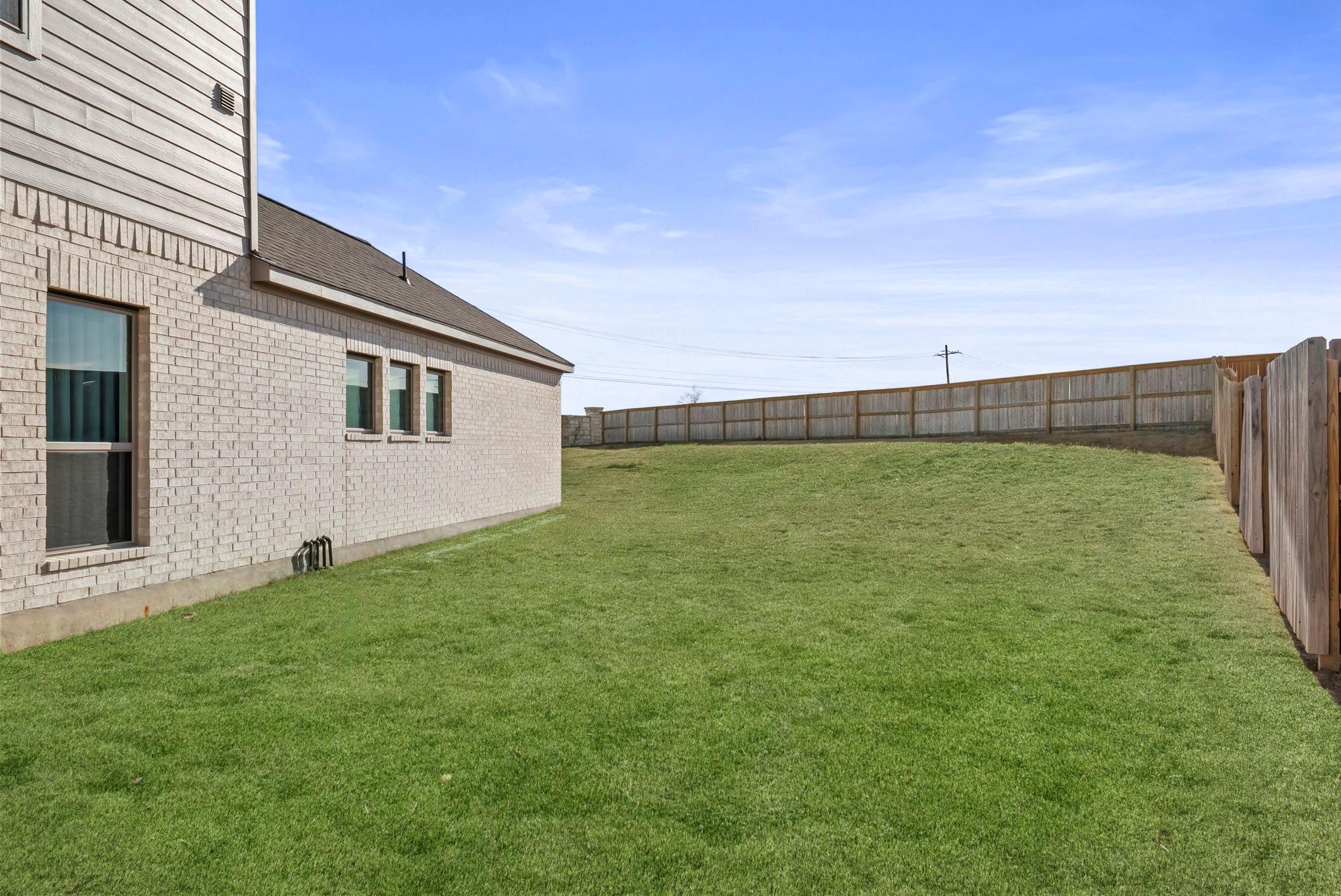 200 Marvins Bnd, Georgetown, TX 78628