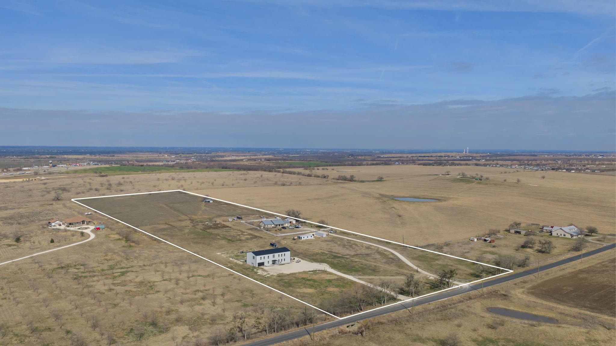835 E County Road 304, Jarrell, TX 76537