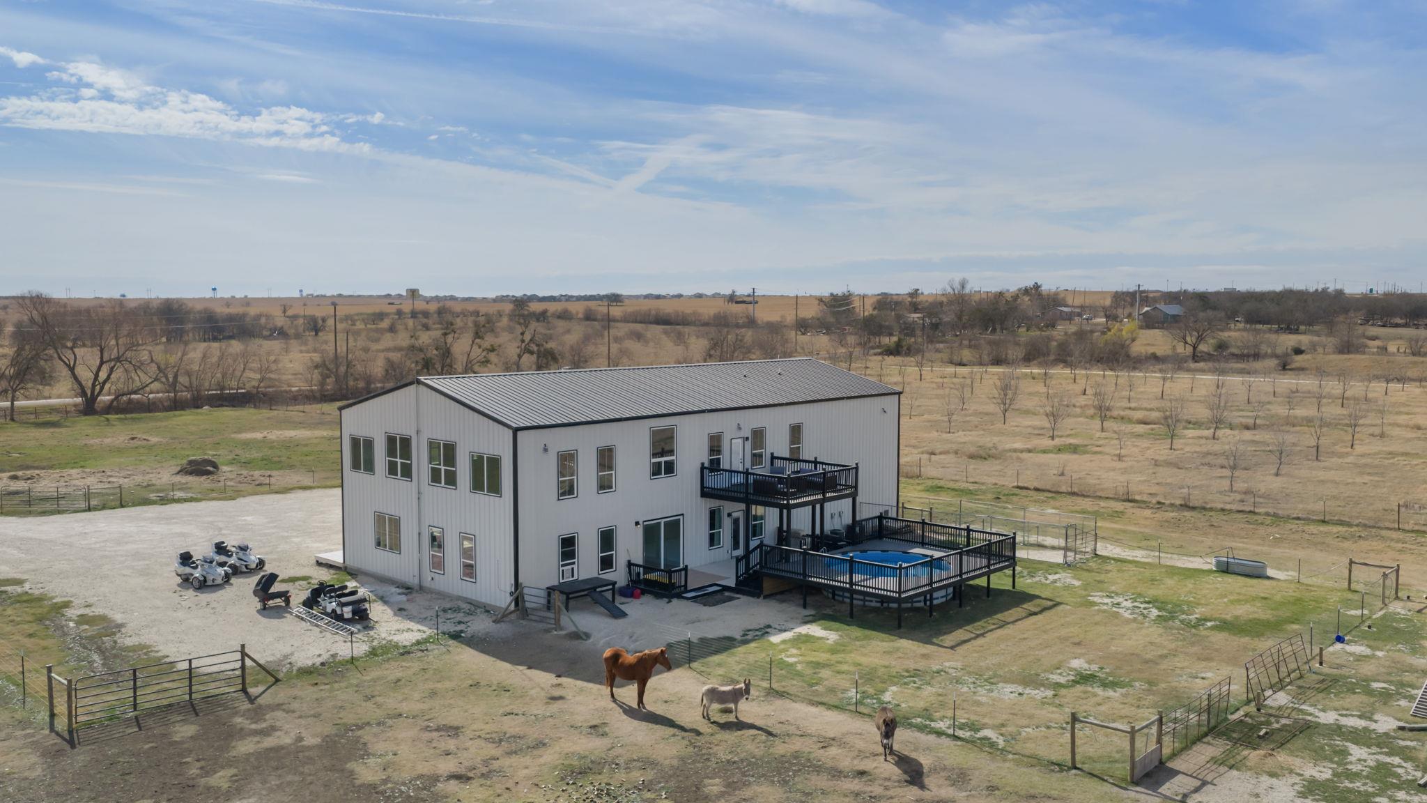 835 E County Road 304, Jarrell, TX 76537