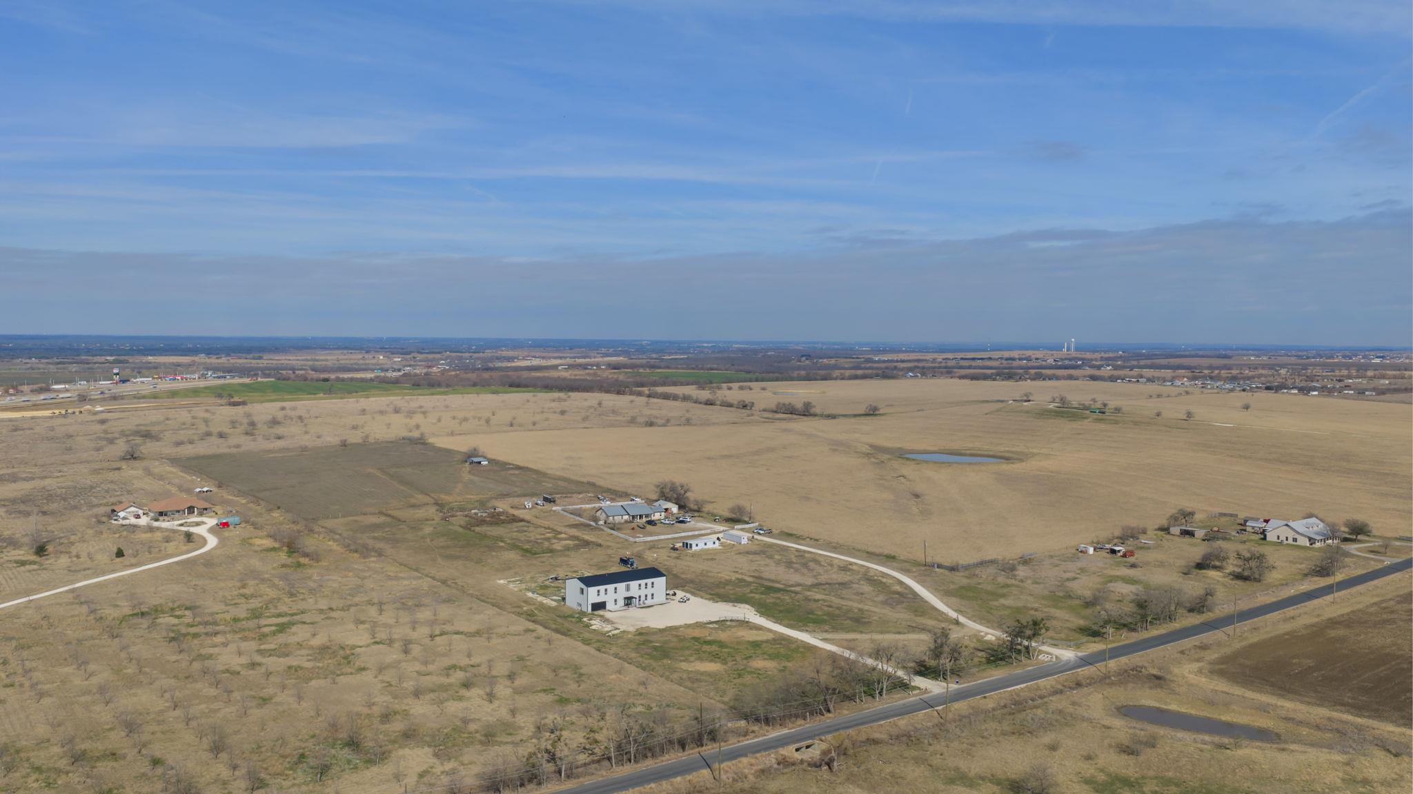 835 E County Road 304, Jarrell, TX 76537