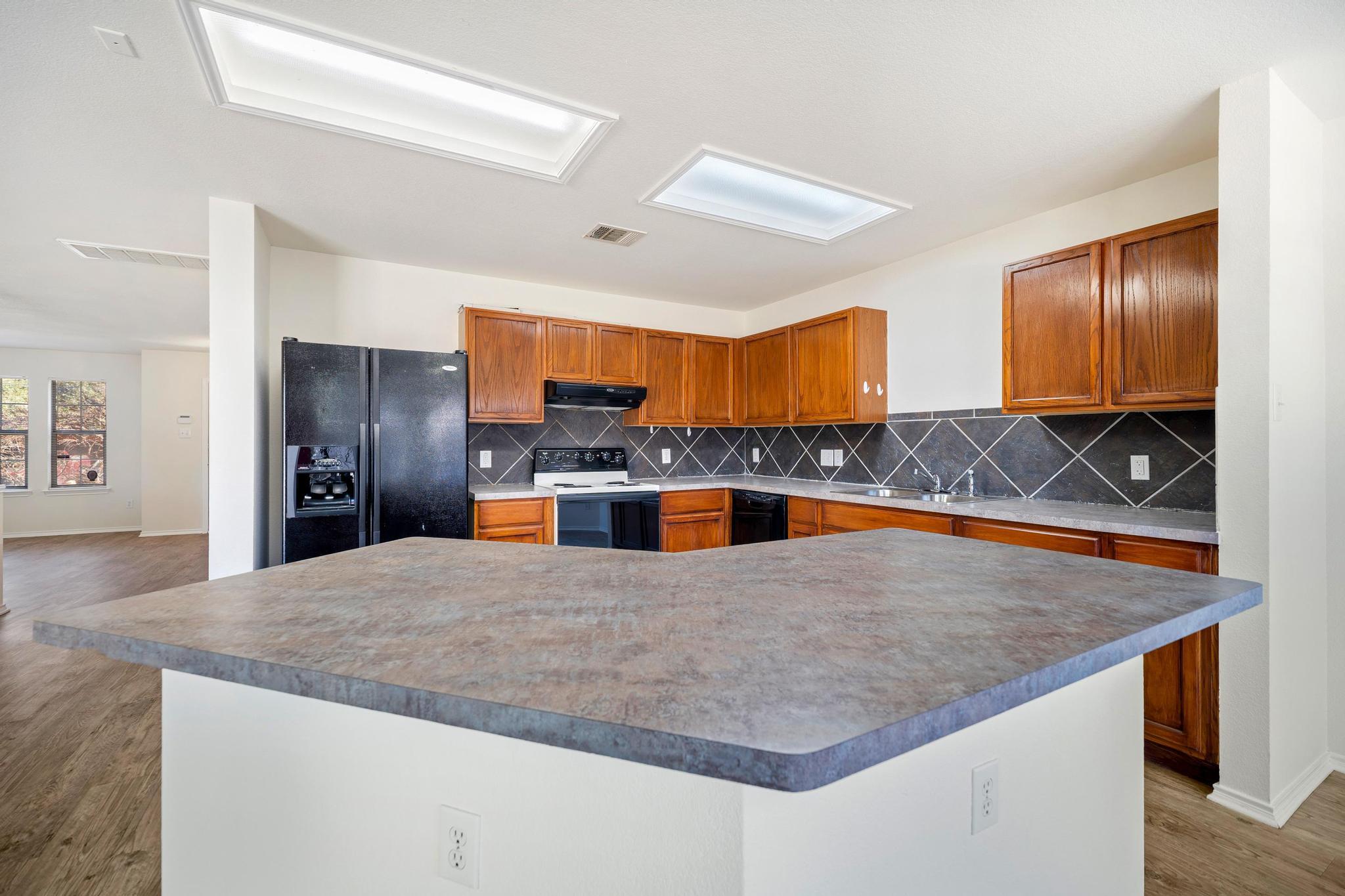 11112 Chatam Berry Ln, Austin, TX 78748