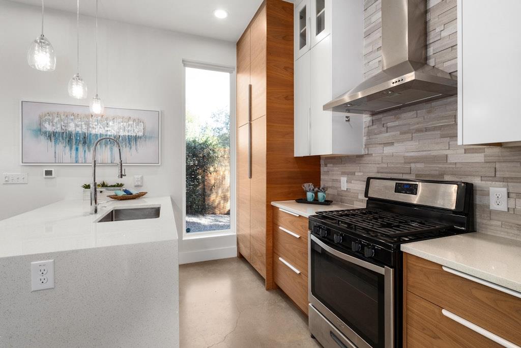 2909 E 13th St # 2, Austin, TX 78702