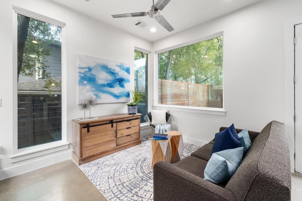 2909 E 13th St # 2, Austin, TX 78702