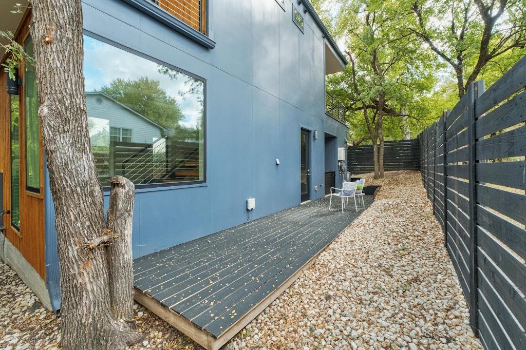 2909 E 13th St # 2, Austin, TX 78702