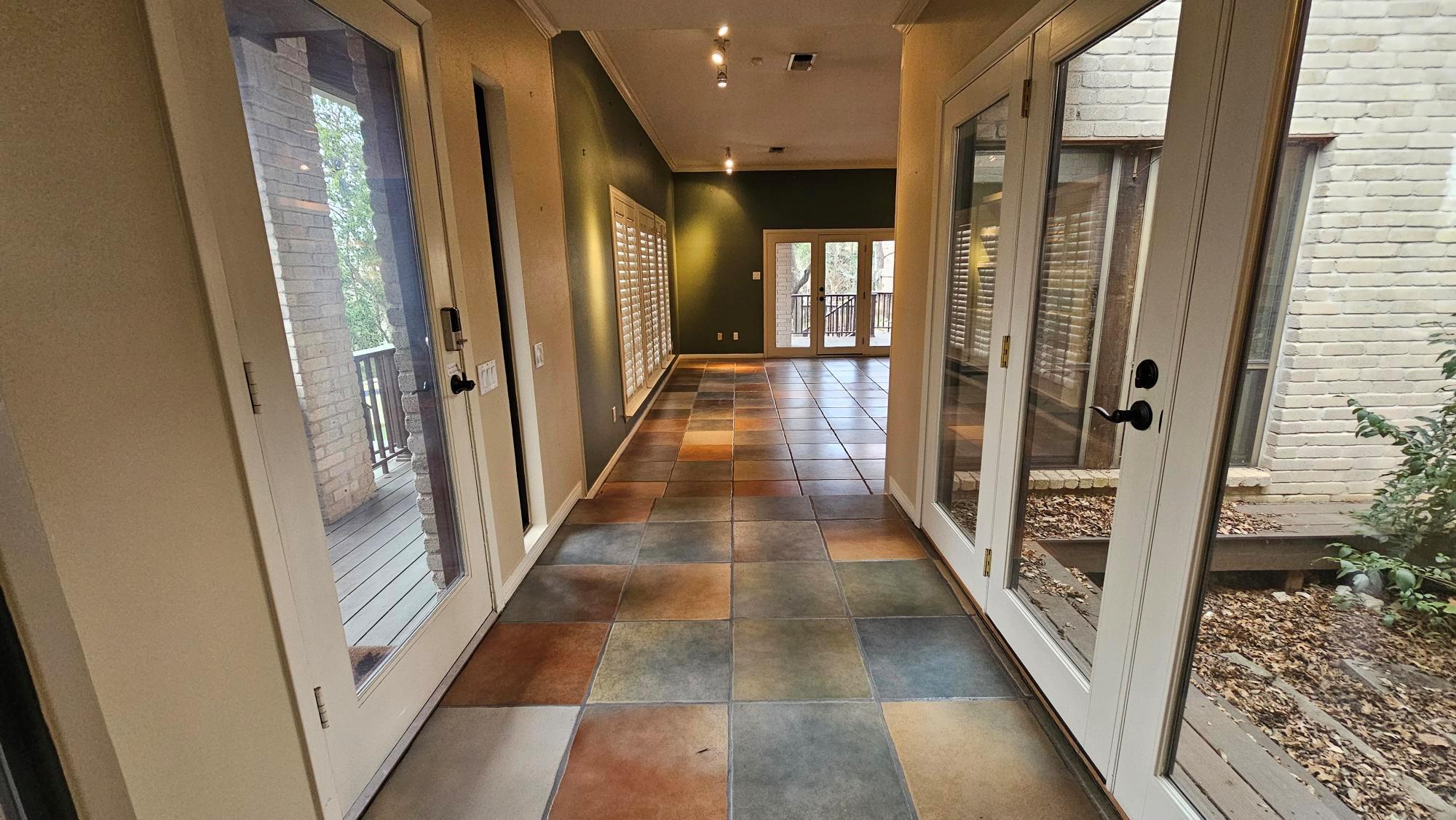 4902 WESTVIEW Dr, Austin, TX 78731