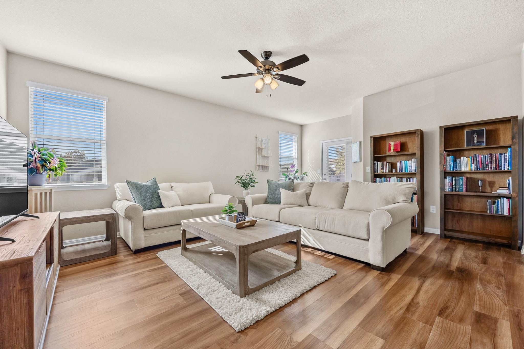 1701 Logan Dr # 32, Round Rock, TX 78664