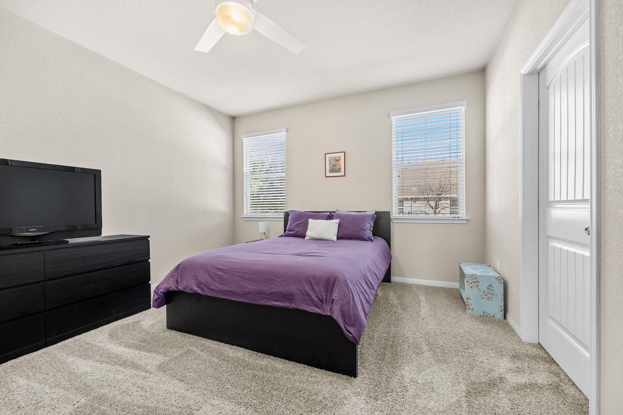 1701 Logan Dr # 32, Round Rock, TX 78664