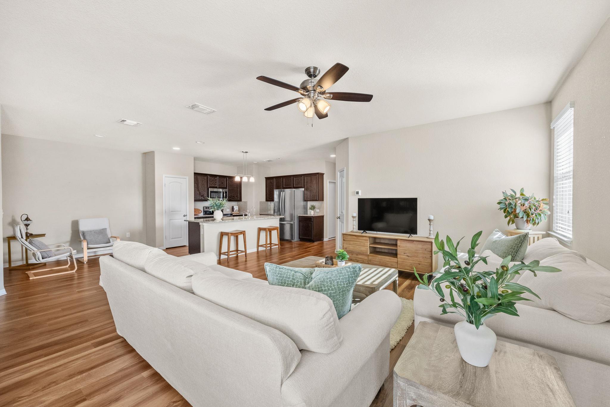 1701 Logan Dr # 32, Round Rock, TX 78664