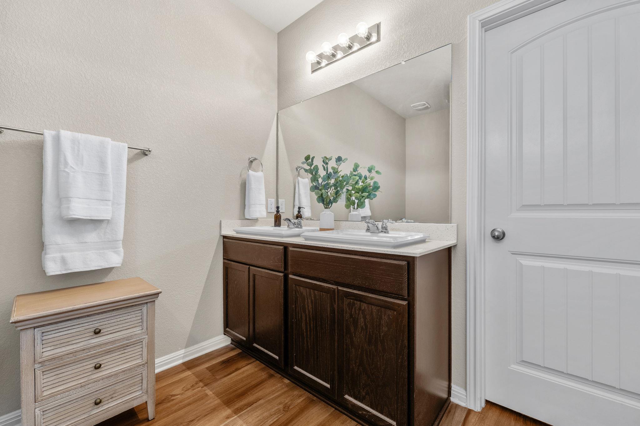 1701 Logan Dr # 32, Round Rock, TX 78664