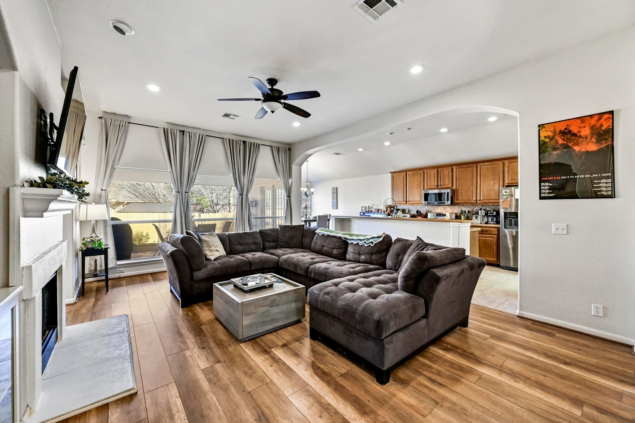 20404 Farm Pond Ln, Pflugerville, TX 78660