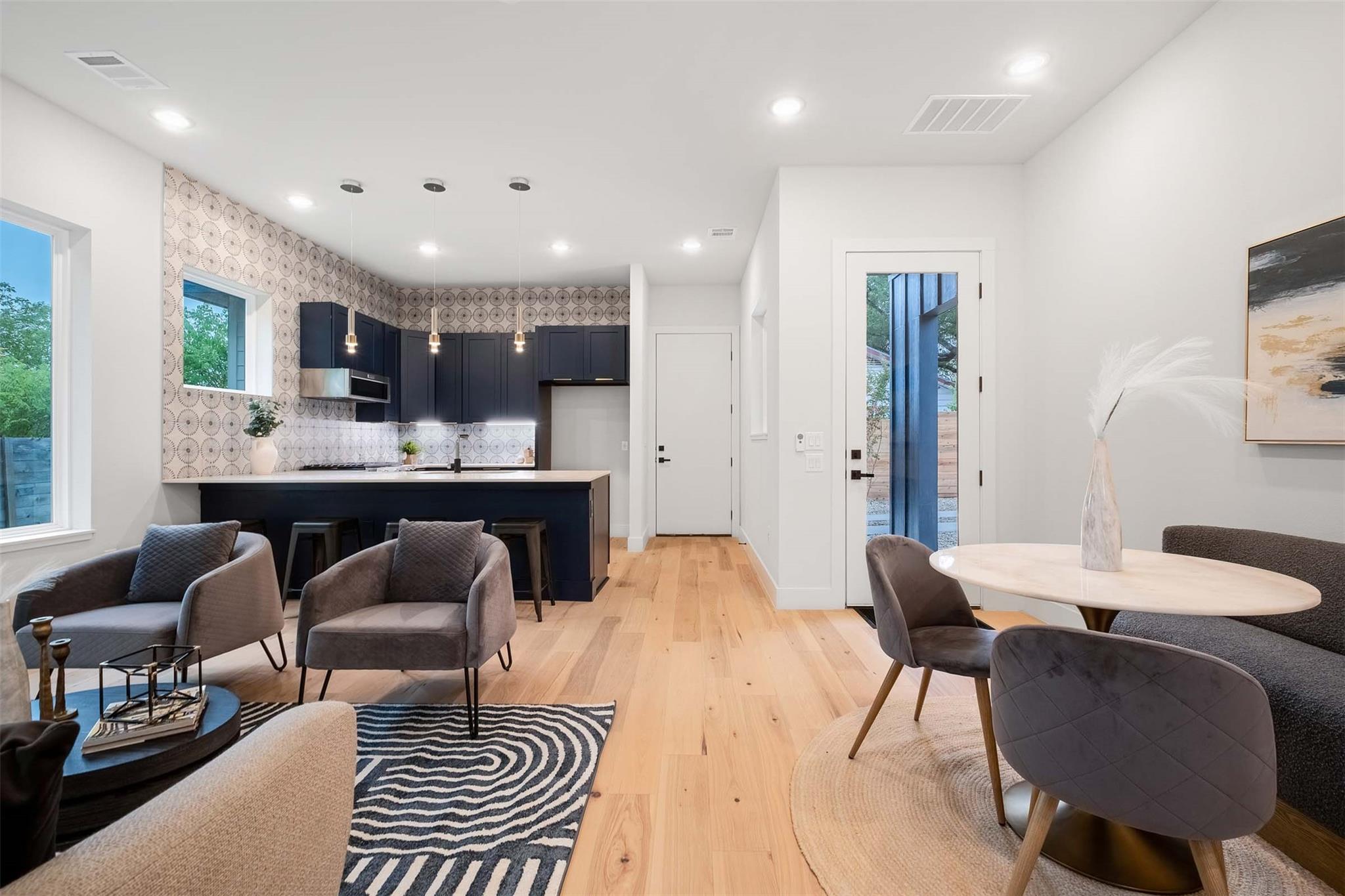 4513 S 3rd St # 2, Austin, TX 78745