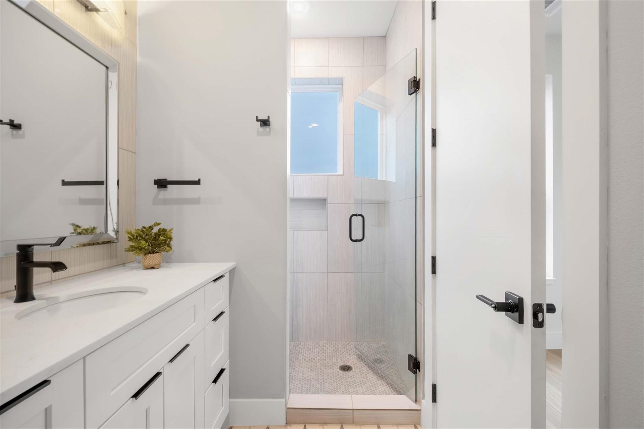 4513 S 3rd St # 2, Austin, TX 78745