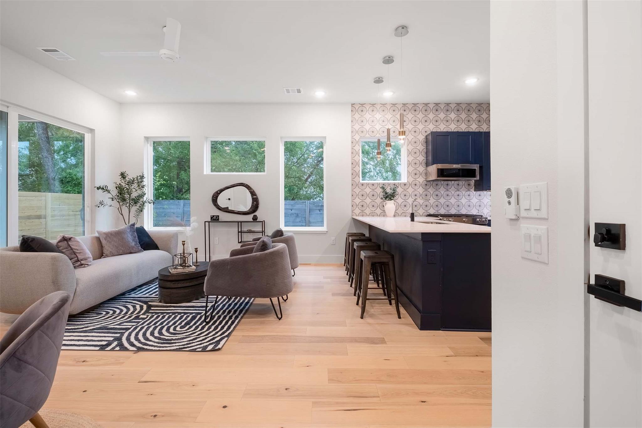 4513 S 3rd St # 2, Austin, TX 78745