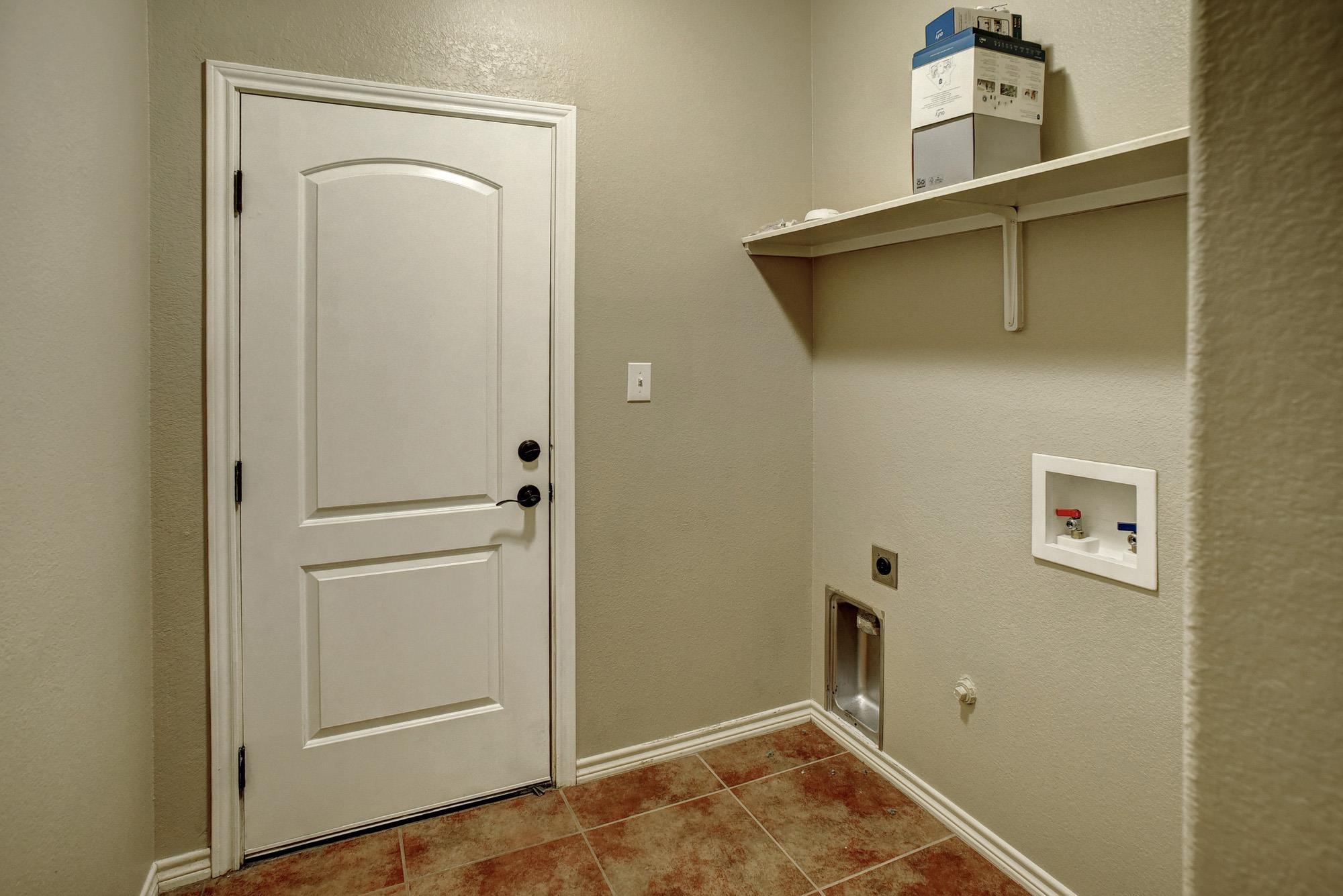 179 Keanahalululu Ln, Bastrop, TX 78602