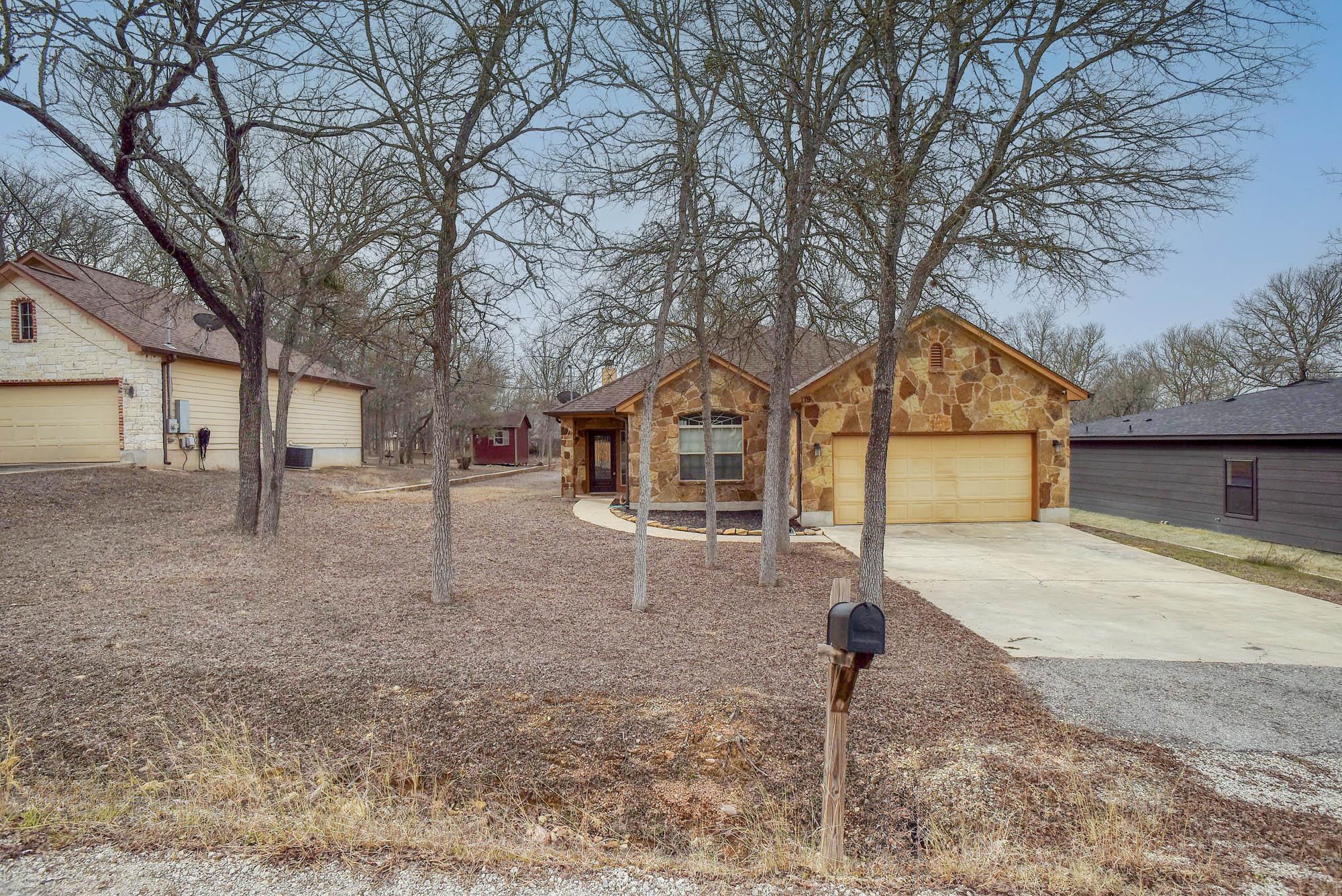 179 Keanahalululu Ln, Bastrop, TX 78602