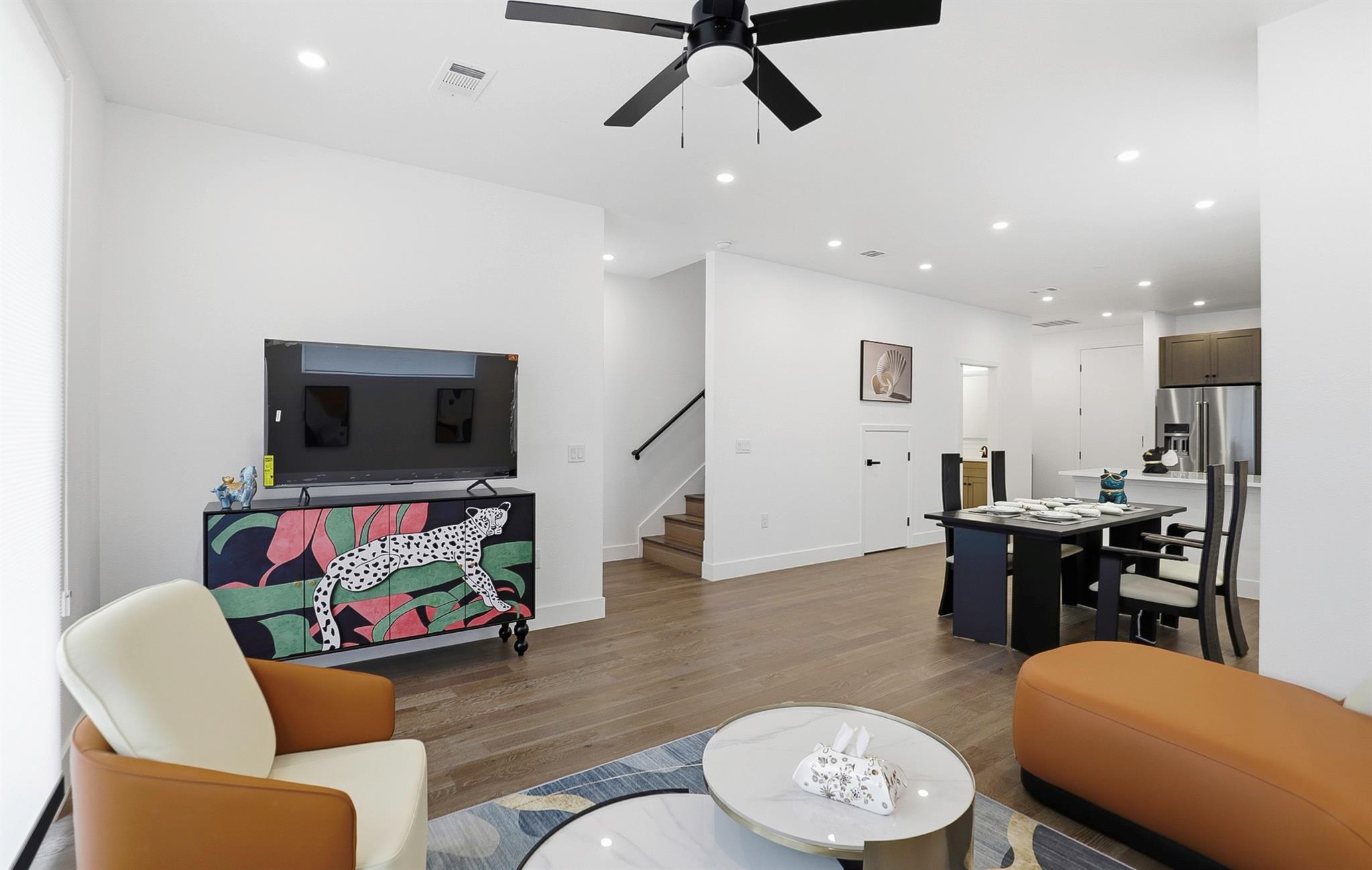 1208 W Oltorf St # A, Austin, TX 78704