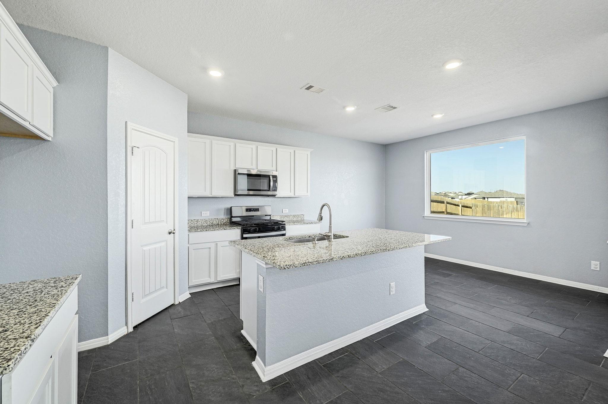 124 Greenbelt Reservoir Pass, Kyle, TX 78640