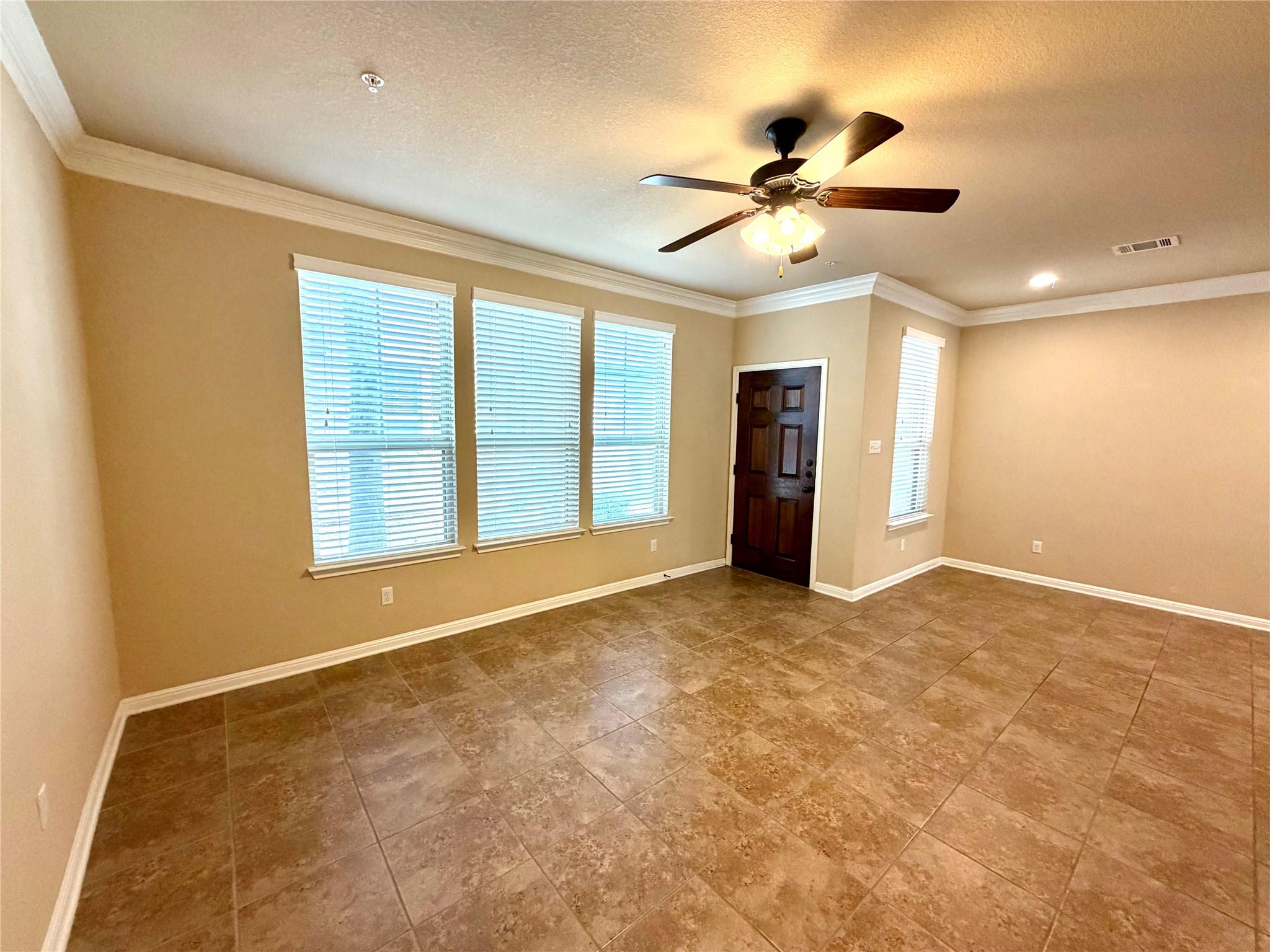 7220 Wyoming Springs Dr # 1302, Round Rock, TX 78681