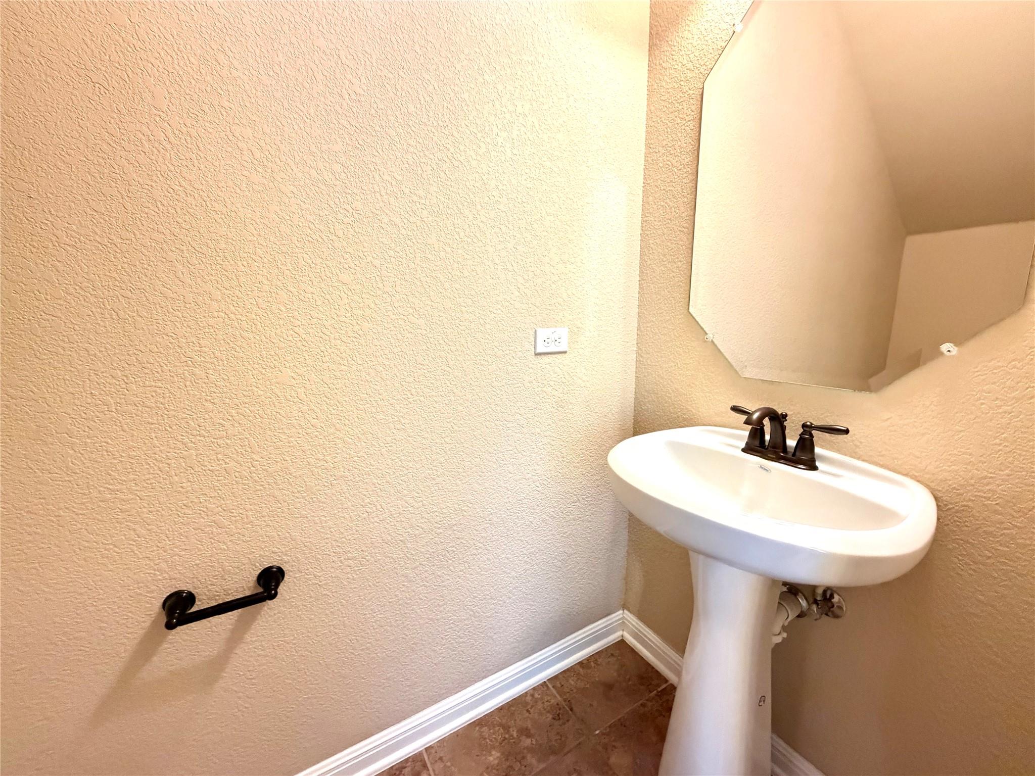 7220 Wyoming Springs Dr # 1302, Round Rock, TX 78681