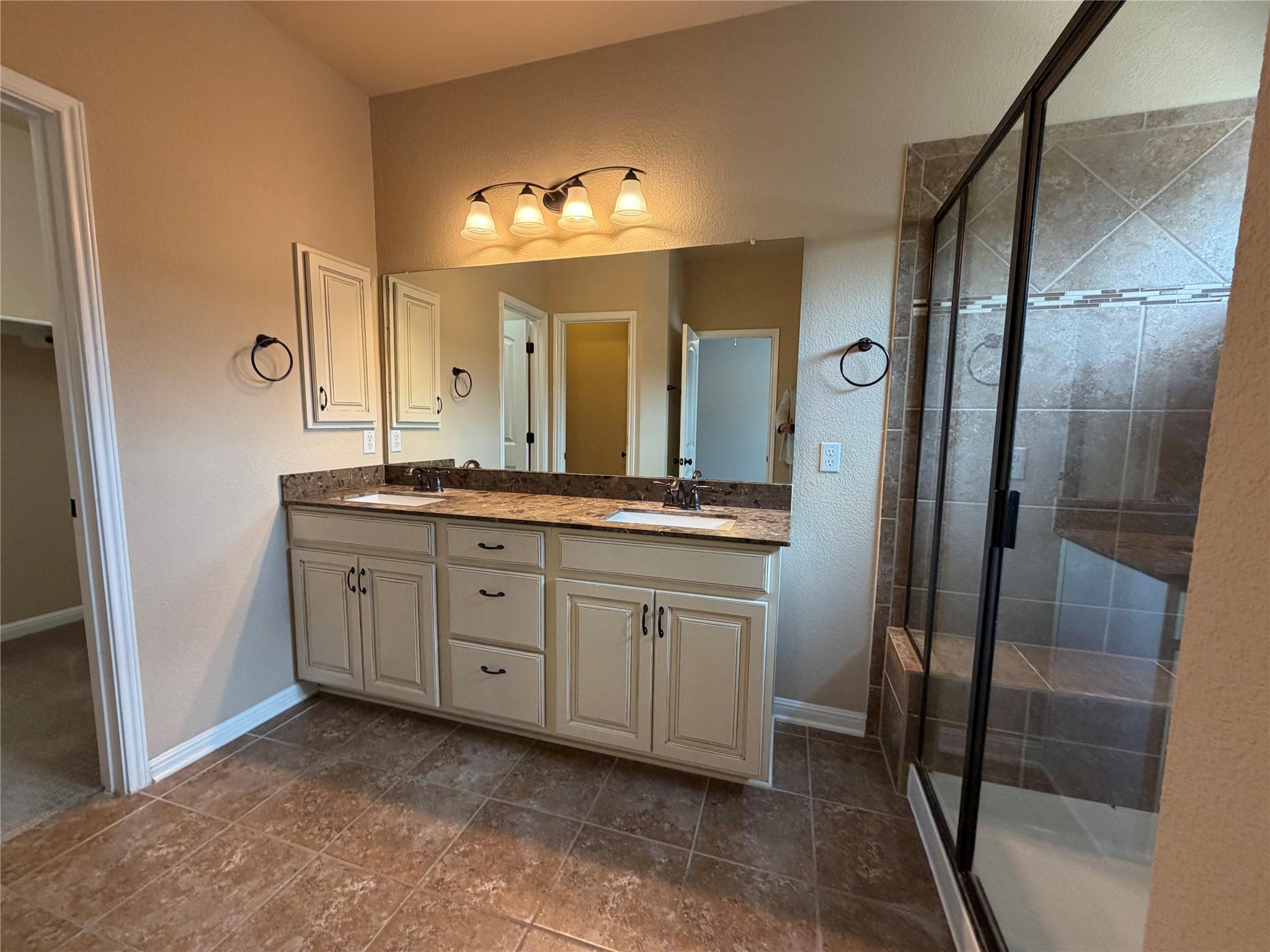 7220 Wyoming Springs Dr # 1302, Round Rock, TX 78681