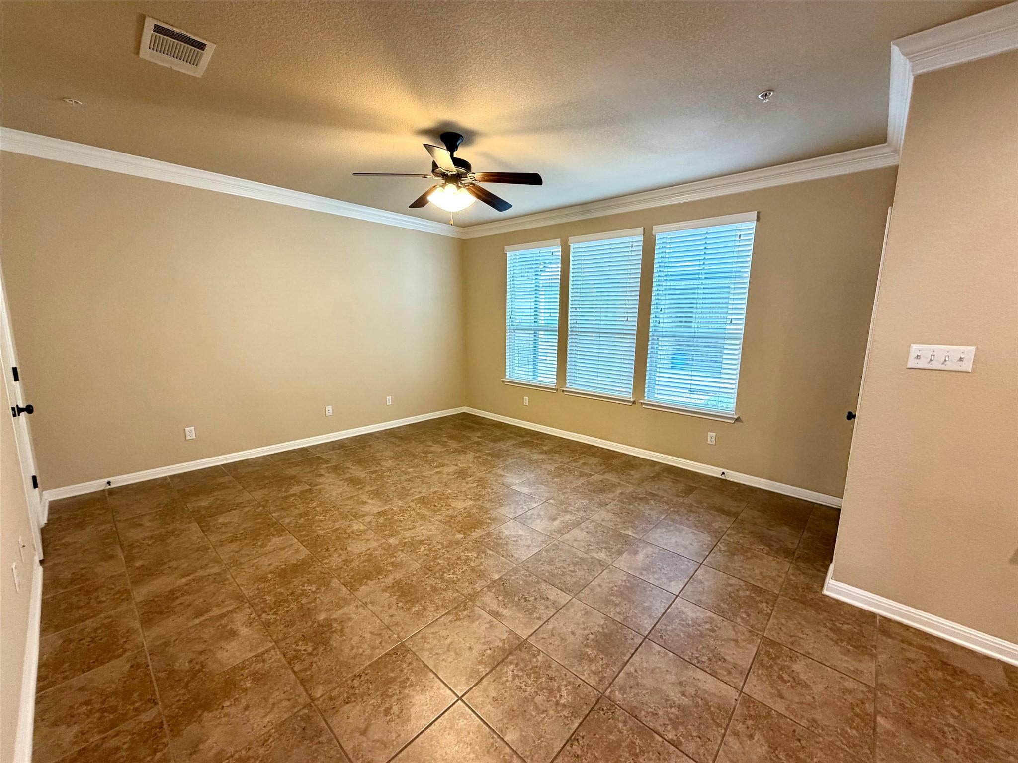 7220 Wyoming Springs Dr # 1302, Round Rock, TX 78681