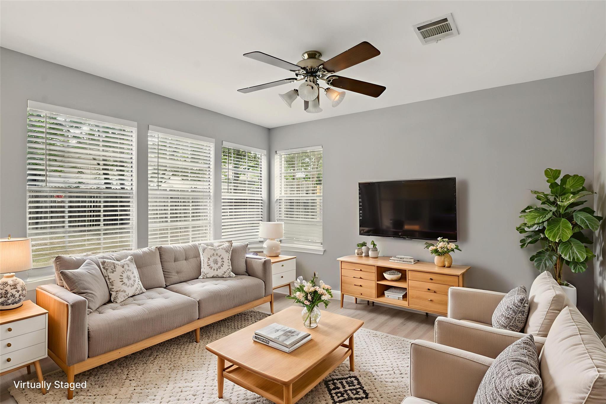 902 Valley Glen Cv, Pflugerville, TX 78660