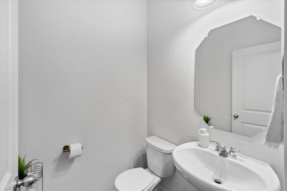 308 Shiro Dr, Kyle, TX 78640