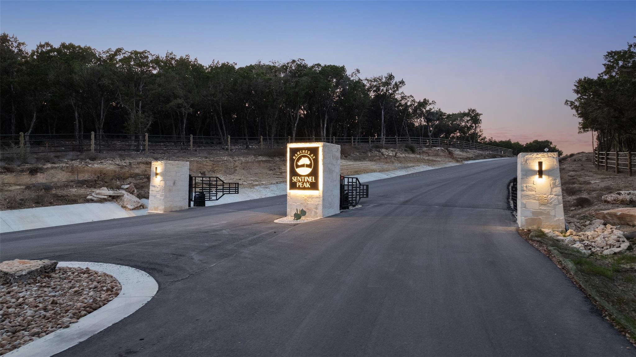 5946 Grotto Creek Ct, Fischer, TX 78623