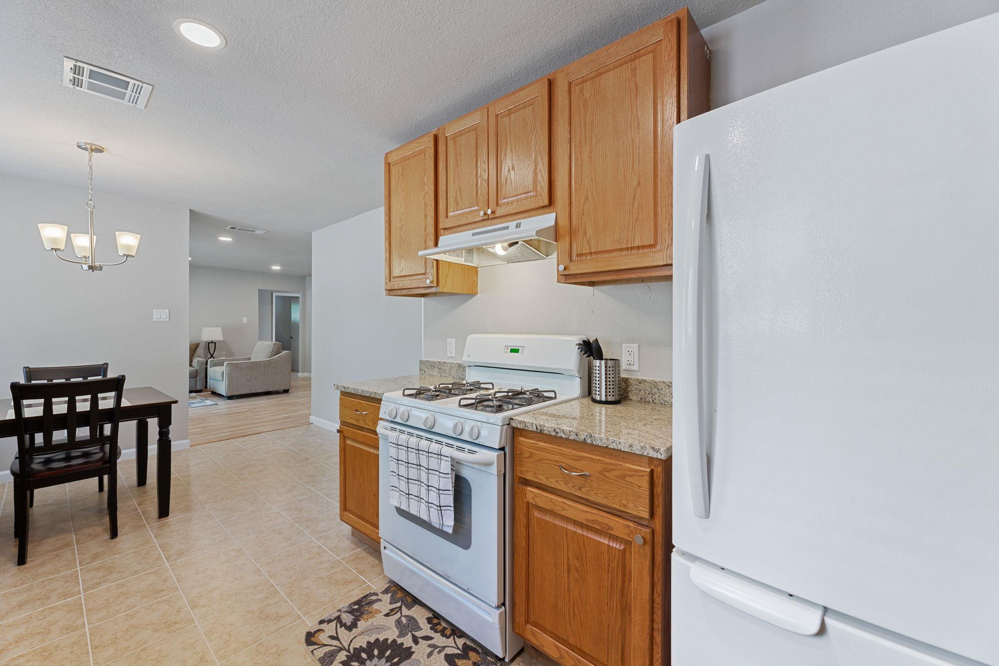 2106 Ponciana Loop, Austin, TX 78744