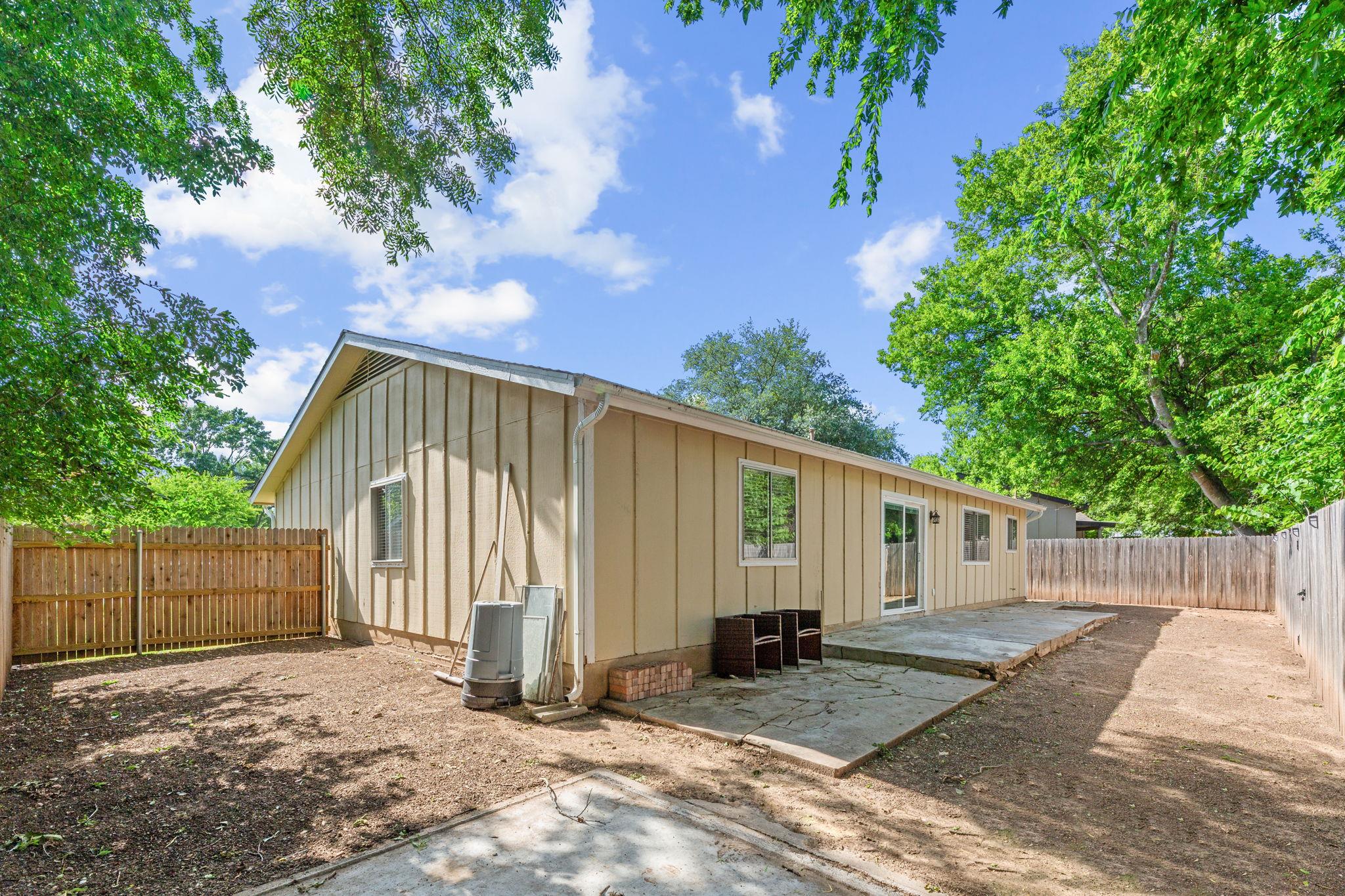 2106 Ponciana Loop, Austin, TX 78744