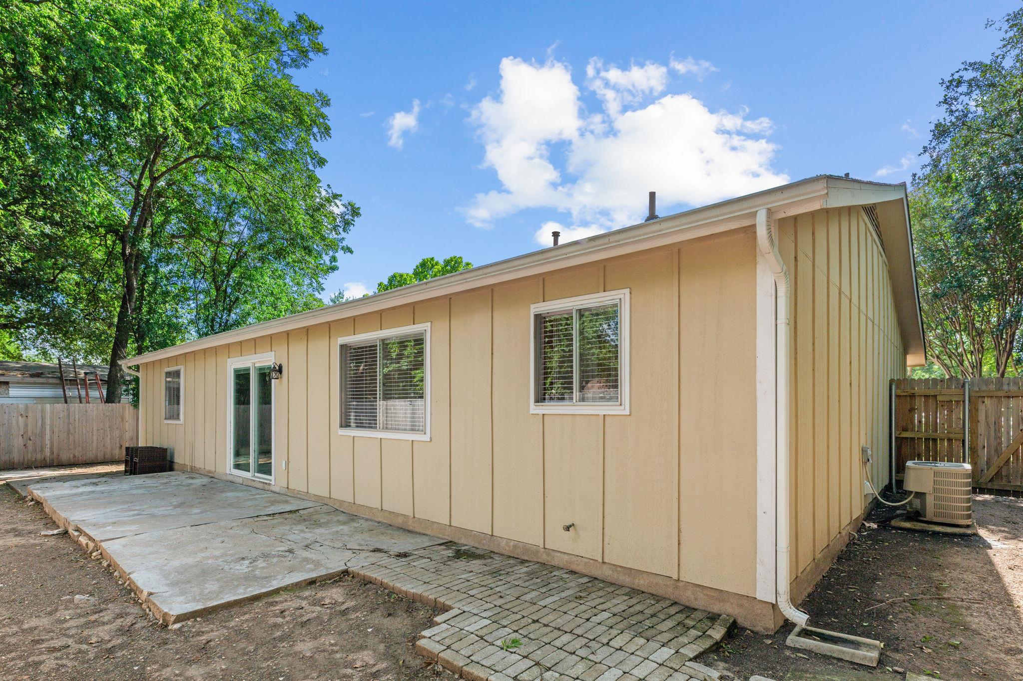 2106 Ponciana Loop, Austin, TX 78744