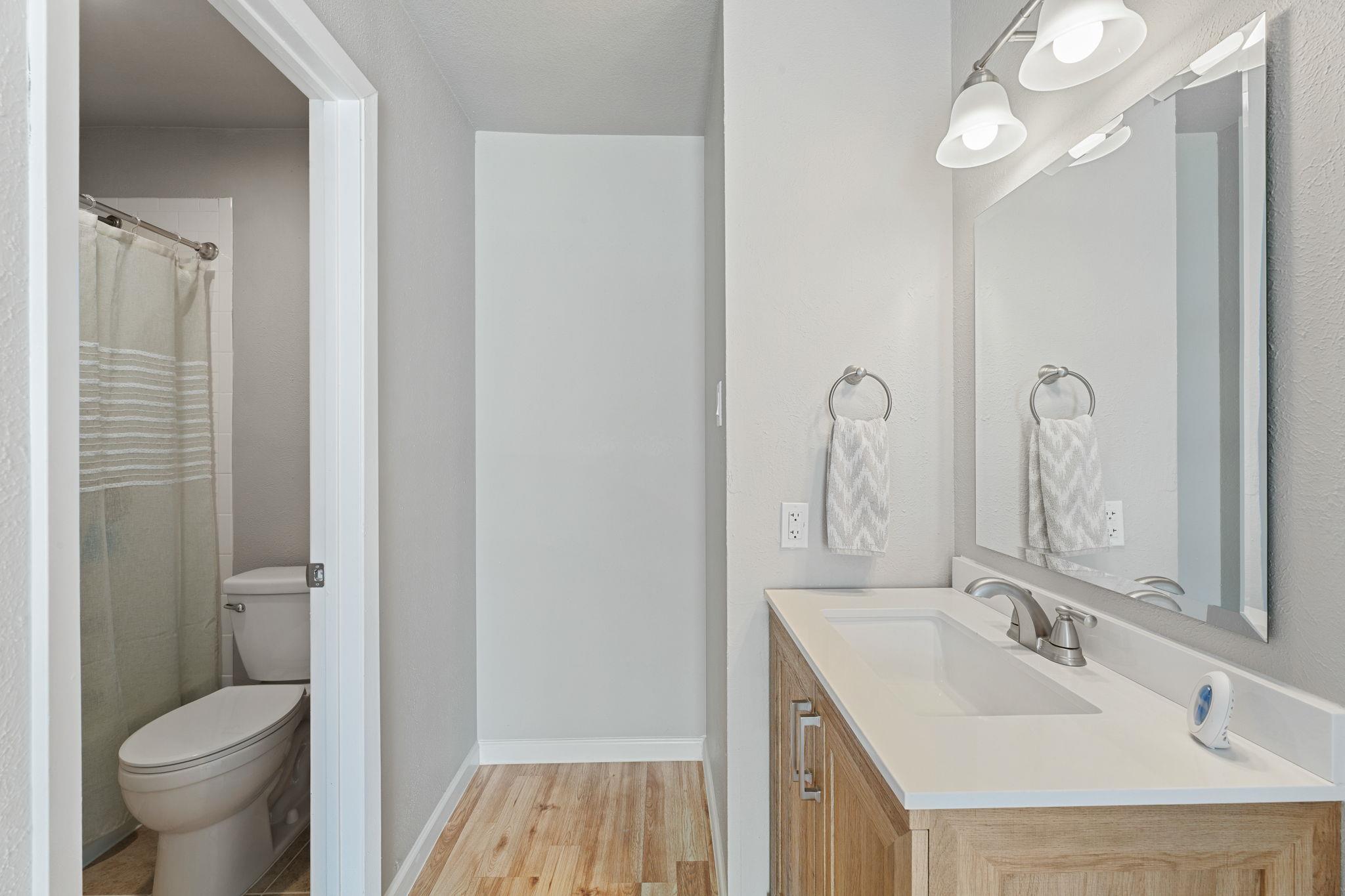 2106 Ponciana Loop, Austin, TX 78744