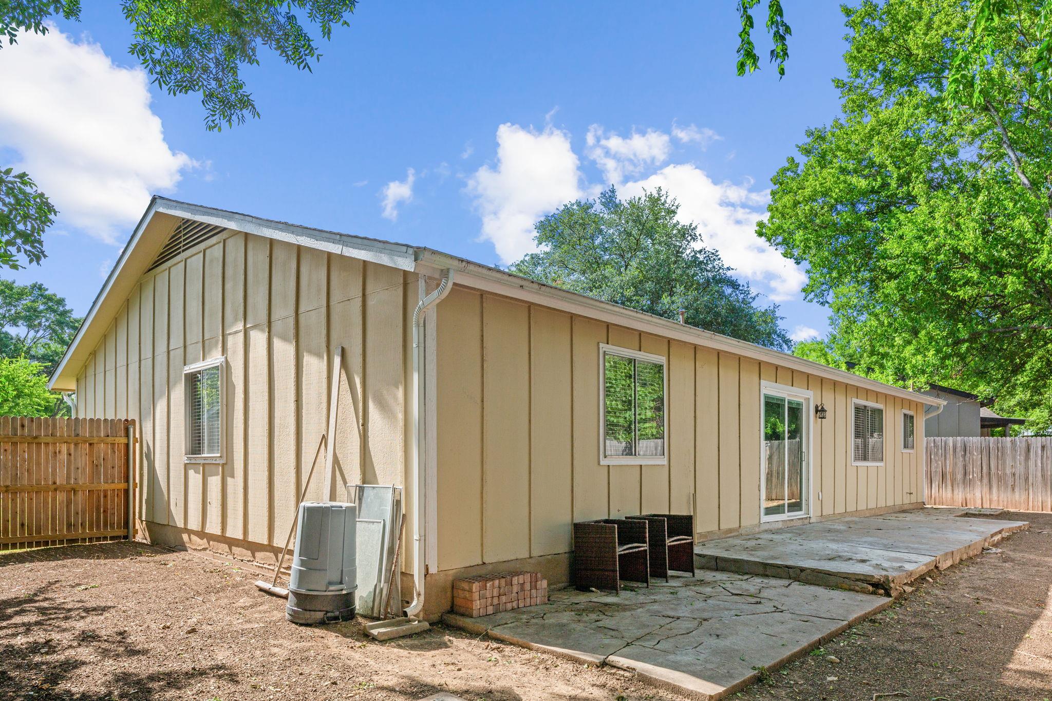 2106 Ponciana Loop, Austin, TX 78744