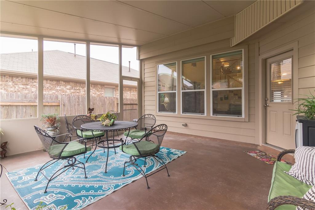 252 Pond View Pass, Buda, TX 78610