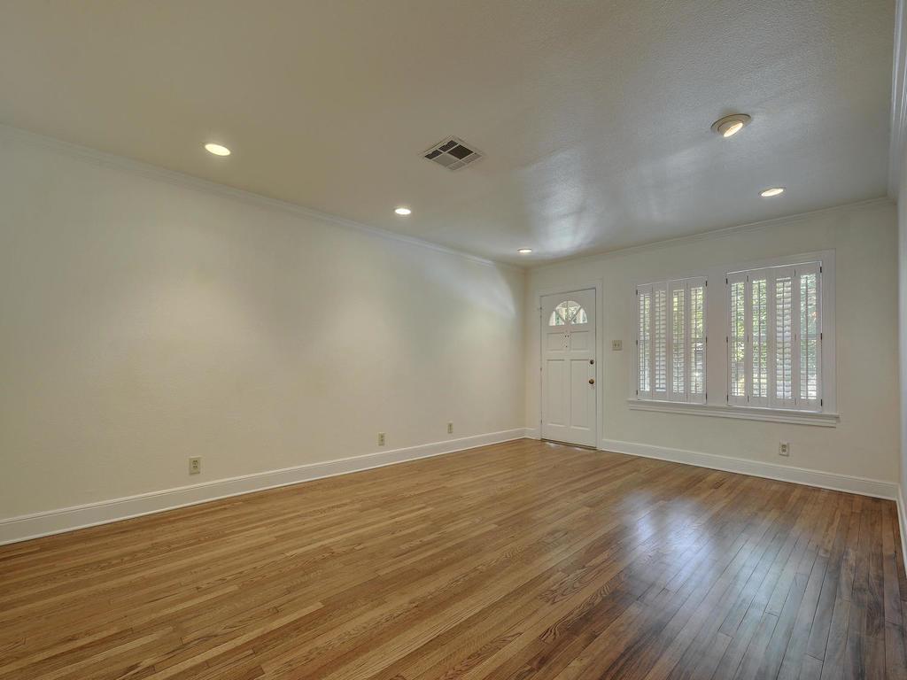 2204 E Tower Dr, Austin, TX 78703