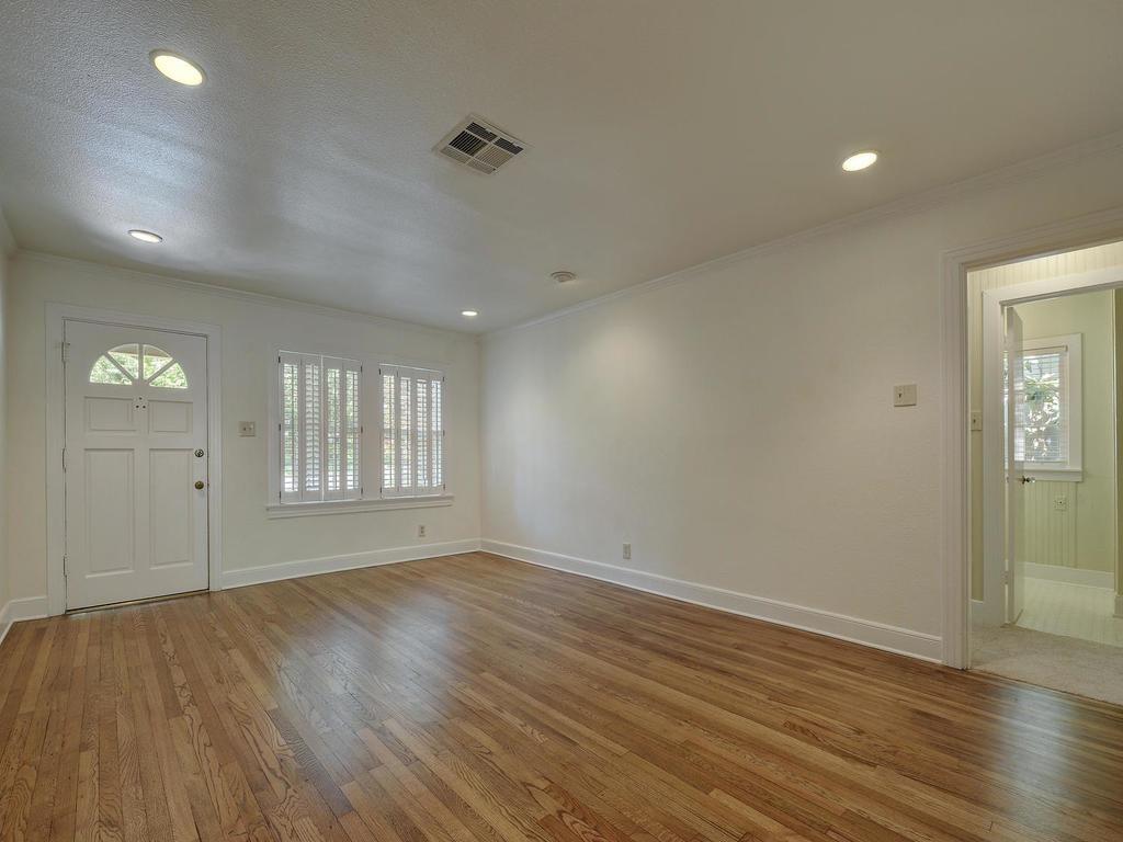 2204 E Tower Dr, Austin, TX 78703