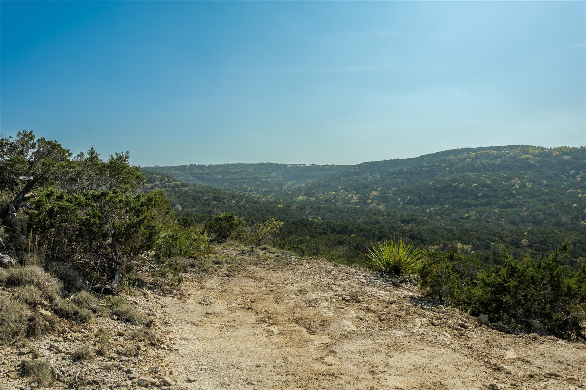 281 Kloster Ln, Blanco, TX 78606